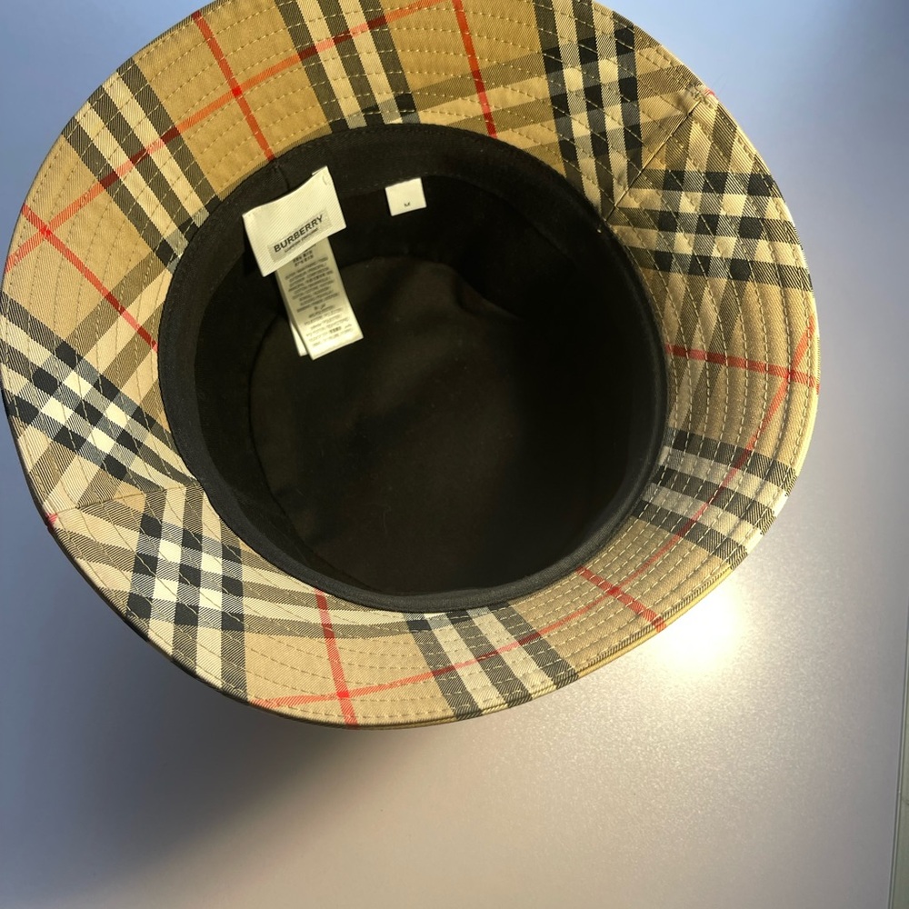 Burberry Beige Nova Check Bucket Hat with Black & Red Stripes - Picture 3 of 3